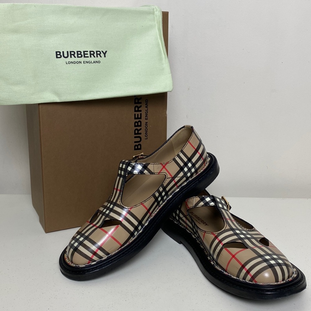 Burberry Hannie Flat (T-Bar)
